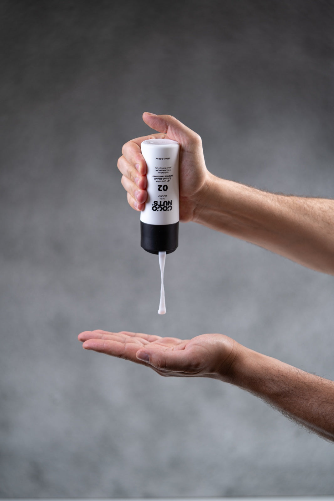 مرطب ومزيل عرق المنطقة الحساسة للرجال